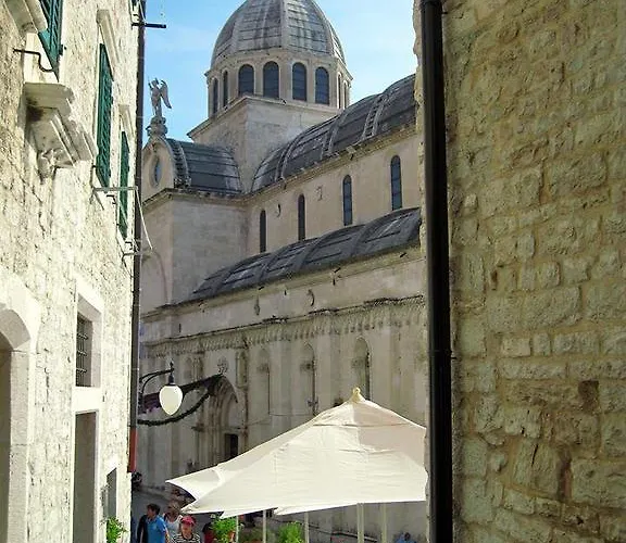 아파트 Danijela 시베니크