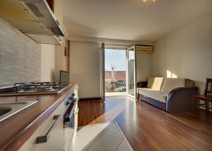 Danijela * 시베니크